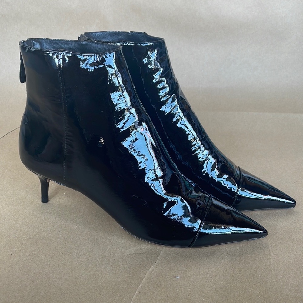 NWOT Alexandre Birman Kittie Patent Leather Kitten Heel Ankle Bootie